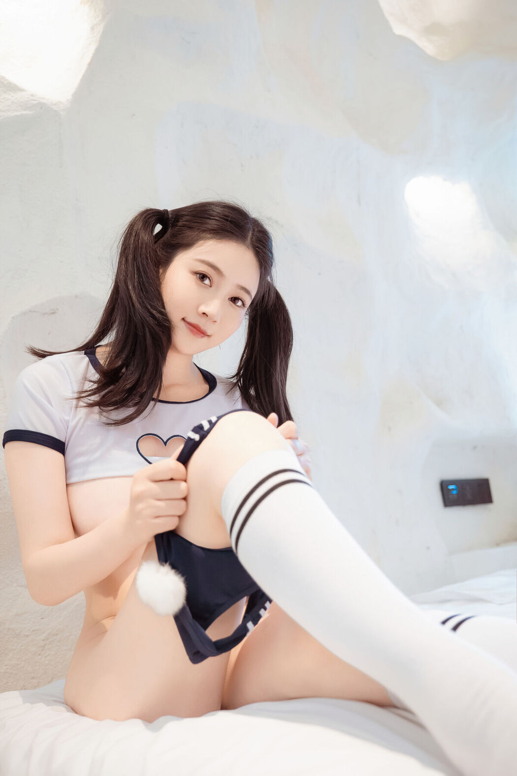 Coser@年年nnian – 活力兔 (64P)