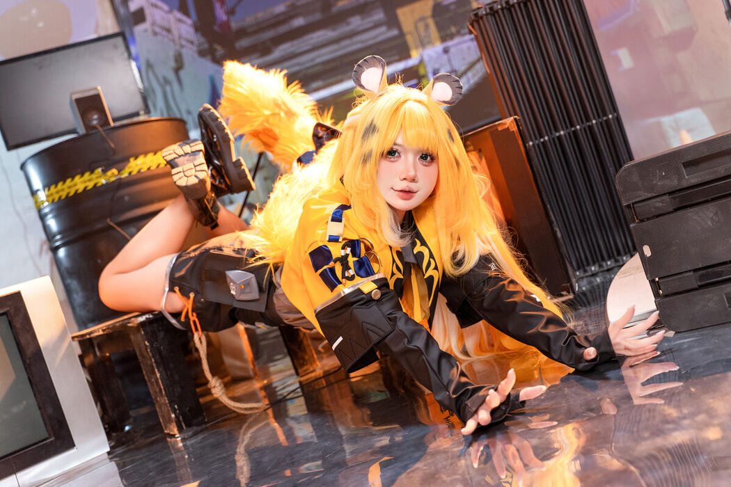 Coser@PoppaChan – Ju Fufu – ZZZ Part01 (57P – 11V)