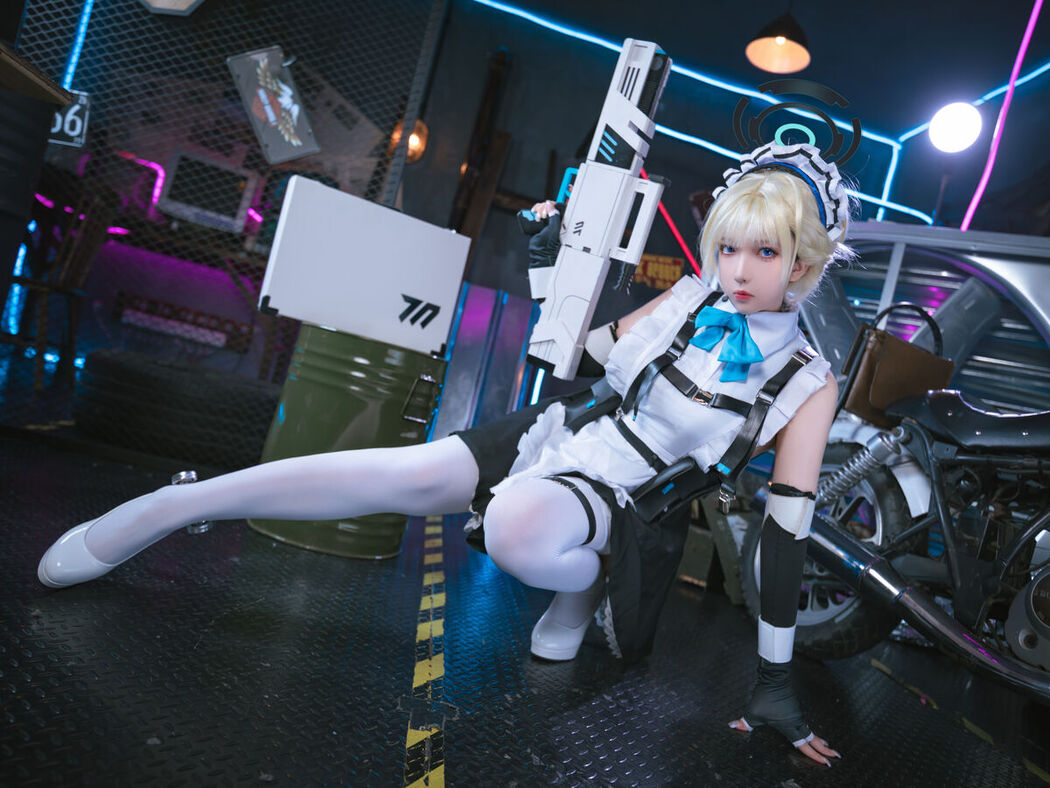 Coser@小和甜酒 – 碧蓝档案-飞鸟马时女仆 (32P)