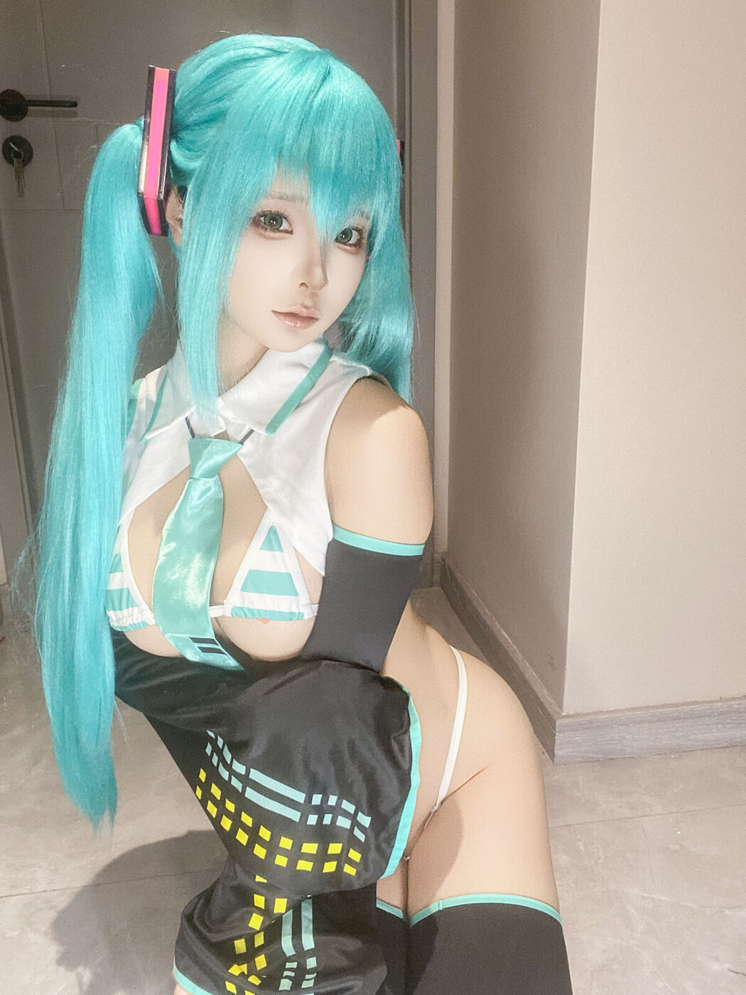 Coser@蠢沫沫 chunmomo – 六月自拍合集本 Part02 (68P)