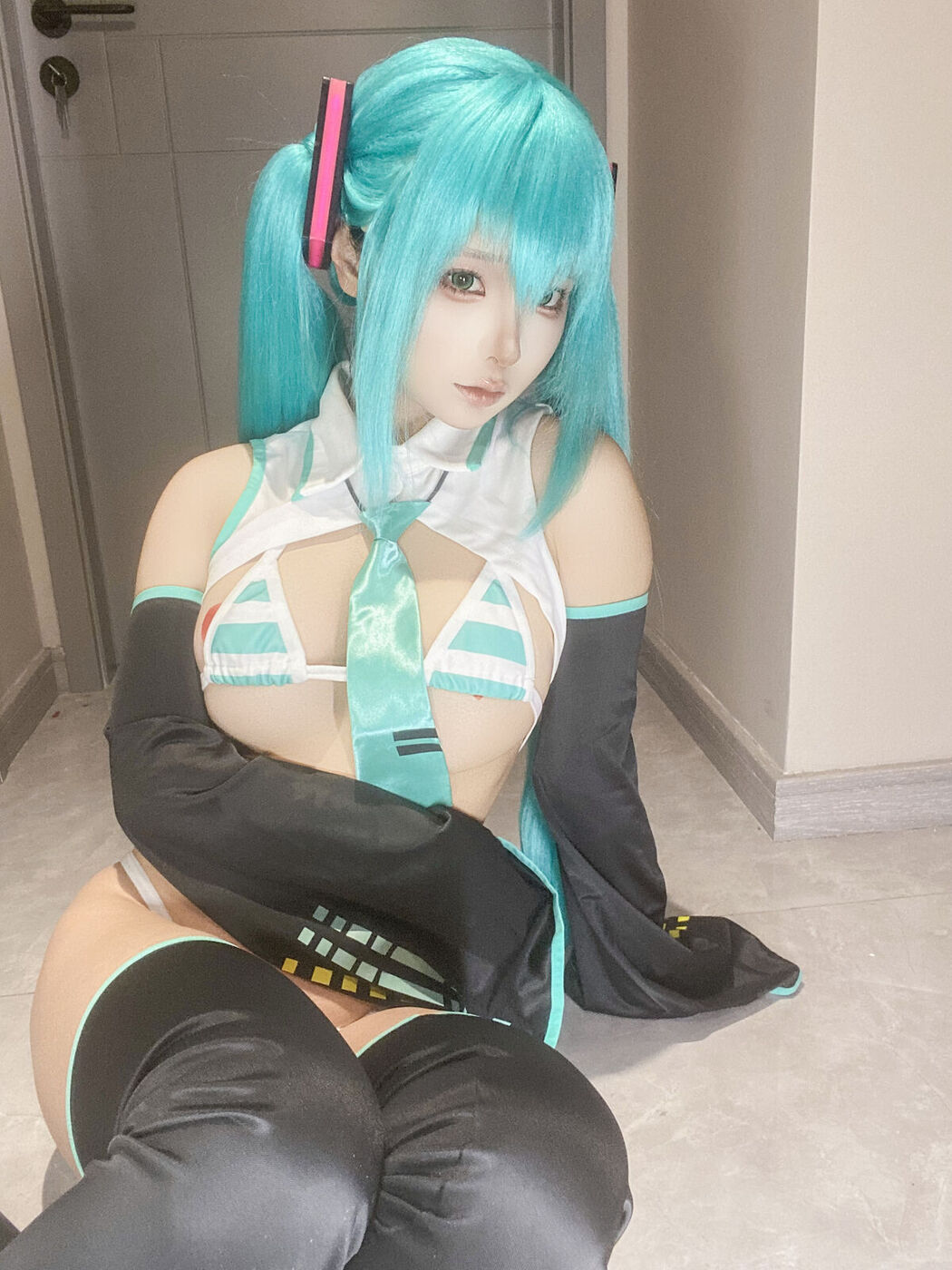 Coser@蠢沫沫 chunmomo – 六月自拍合集本 Part02 (68P)