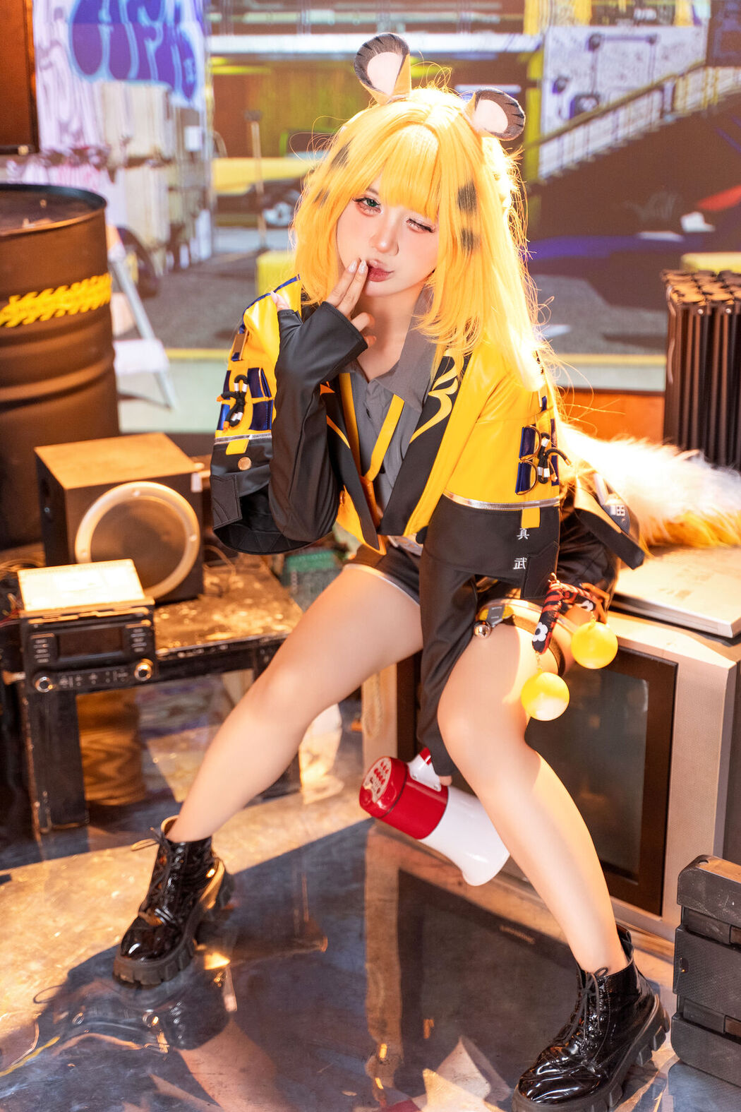 Coser@PoppaChan – Ju Fufu – ZZZ Part01 (57P – 11V)
