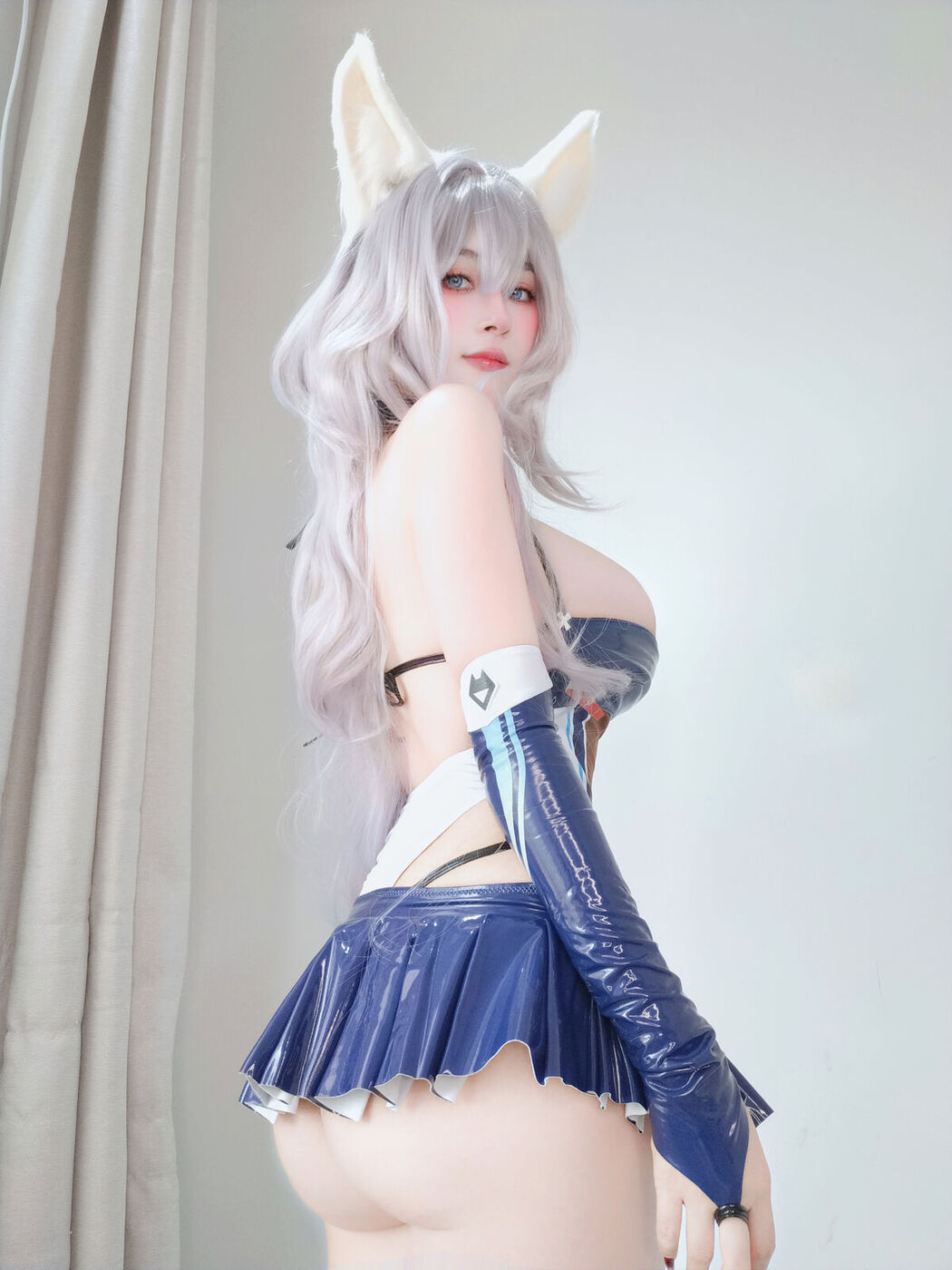 Coser@白银81 – Fantia 2025年4月会员合集 Part01 (61P – 3V)