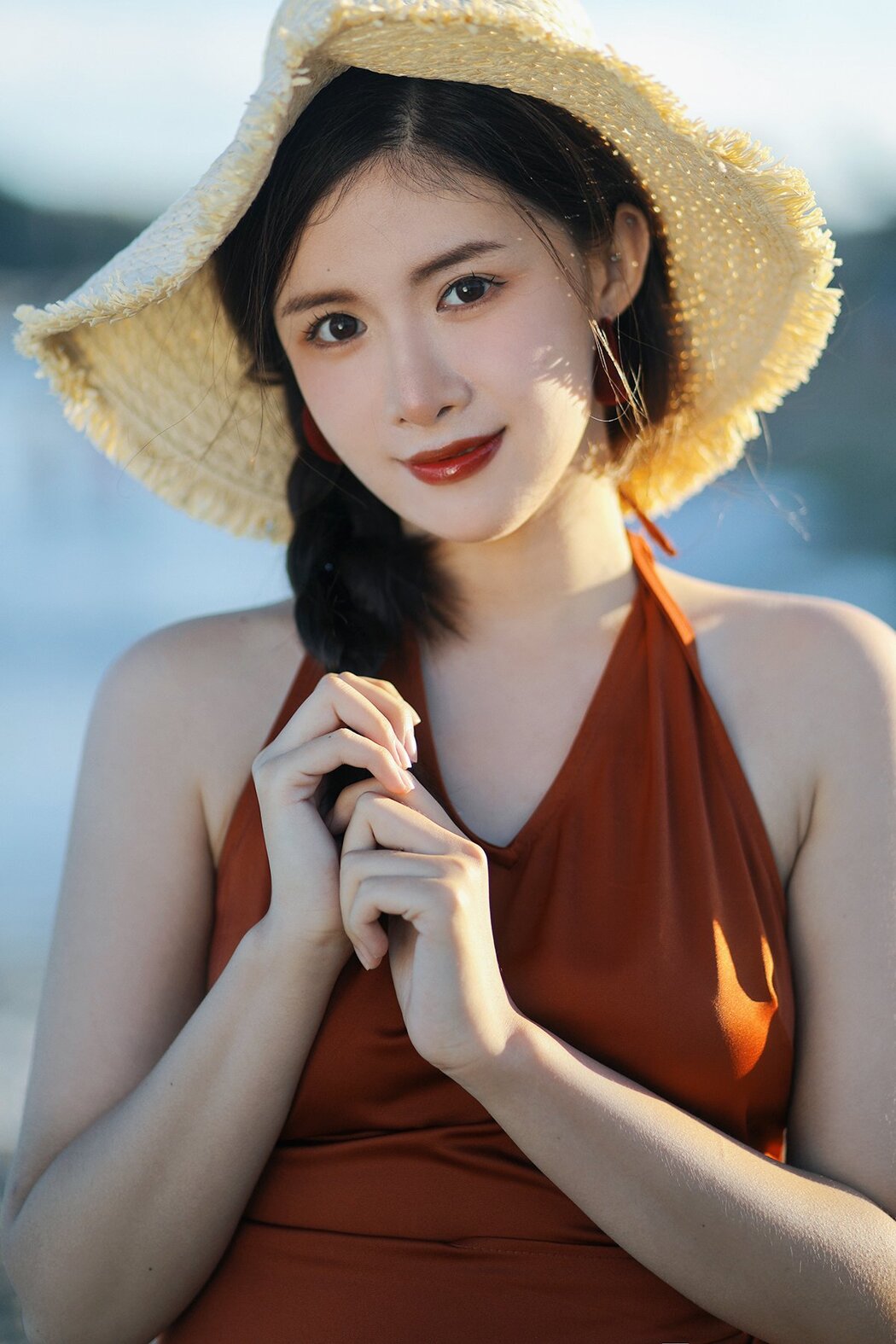 YiTuYu艺图语 Vol.8522 Yi Ming (22P) Cover Photo