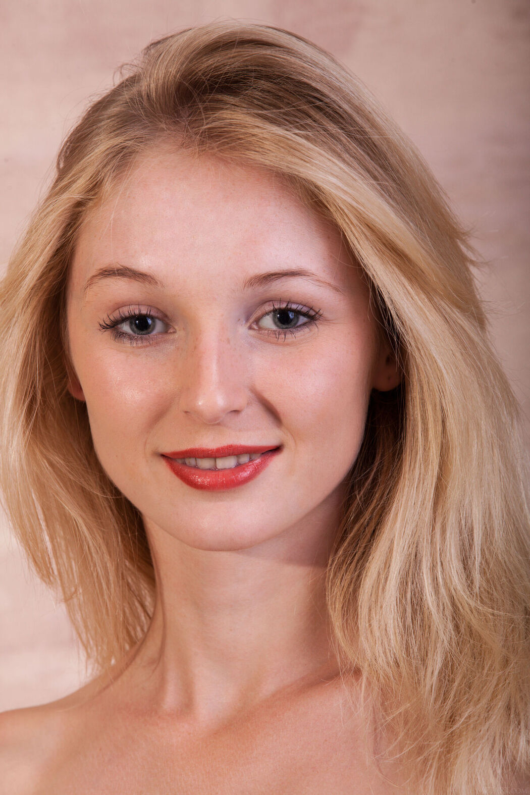 MetArt Leona Honey &#8211; Cethana Part01 (68P)