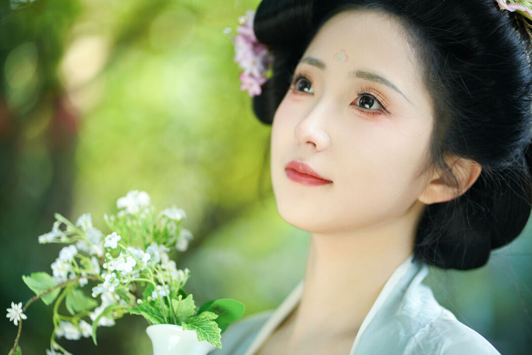 YiTuYu艺图语 Vol.8521 Tu Ya W (21P)