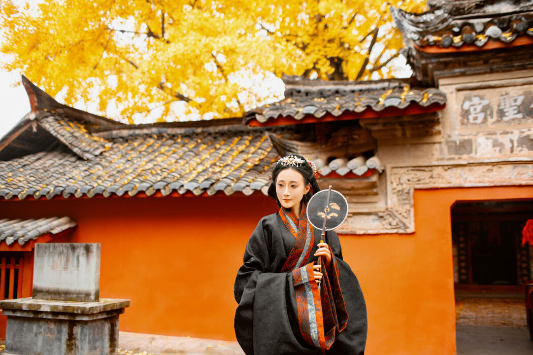 YiTuYu艺图语 Vol.8525 Tao Zi (49P)