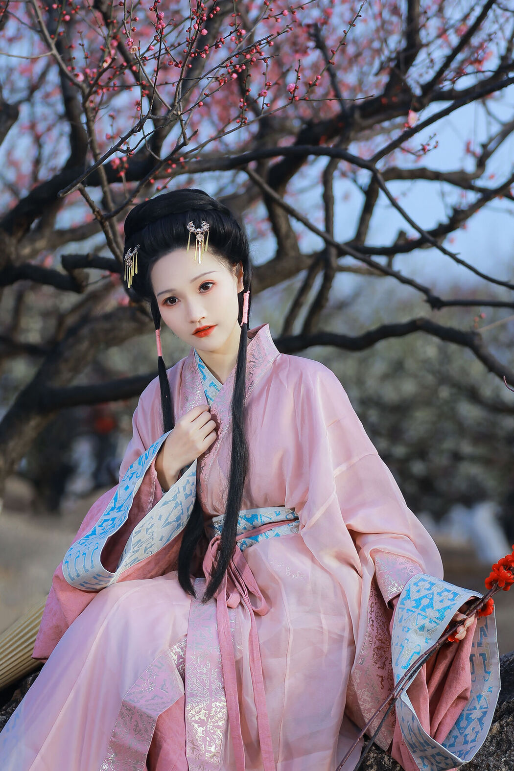 YiTuYu艺图语 Vol.8532 Fen Xiang Xiao Ye (23P)