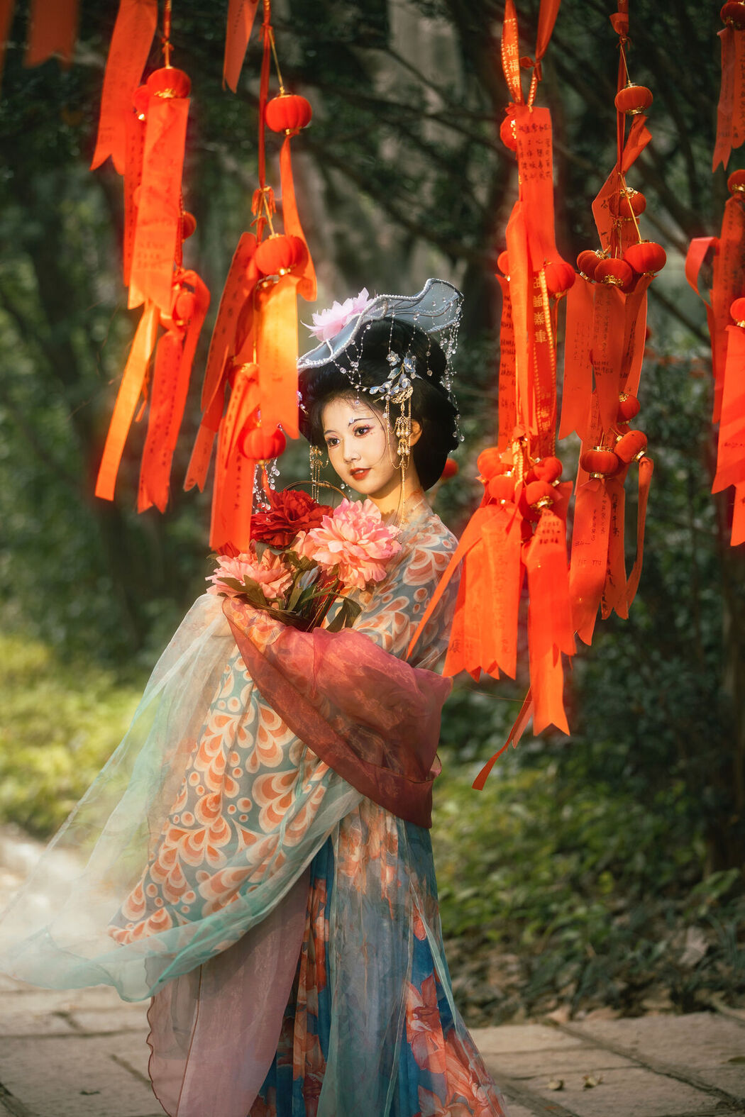 YiTuYu艺图语 Vol.8538 Suan La Tang Er (33P)