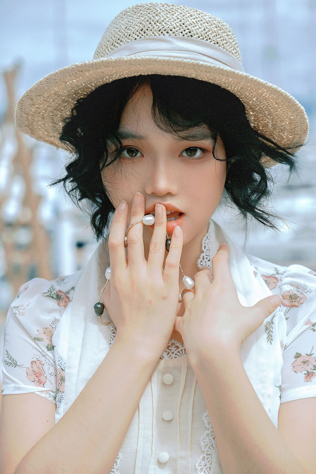 YiTuYu艺图语 Vol.8537 Ling Ke Shawbrin (34P)