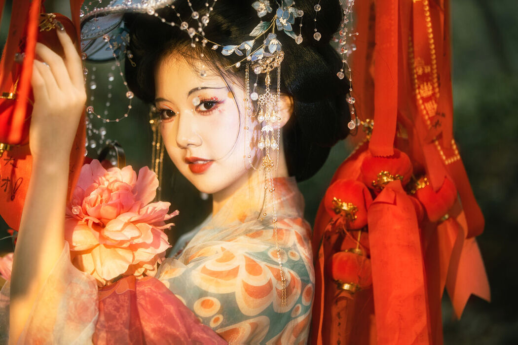 YiTuYu艺图语 Vol.8538 Suan La Tang Er (33P)