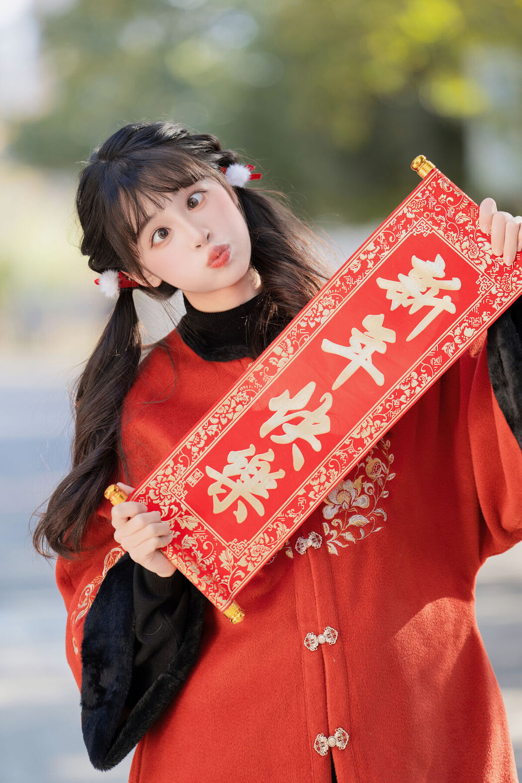 YiTuYu艺图语 Vol.8539 Xia Yu Xiao Nian (22P)