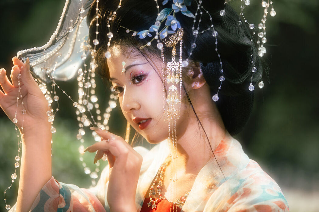 YiTuYu艺图语 Vol.8538 Suan La Tang Er (33P)