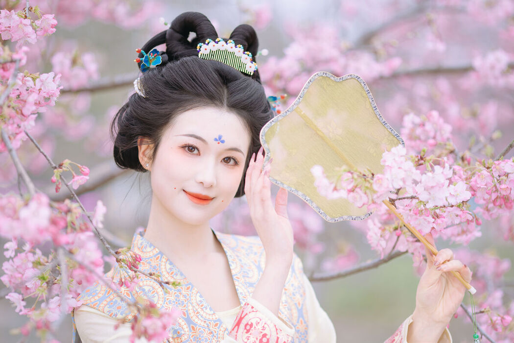 YiTuYu艺图语 Vol.8528 Ke Ke K (21P)