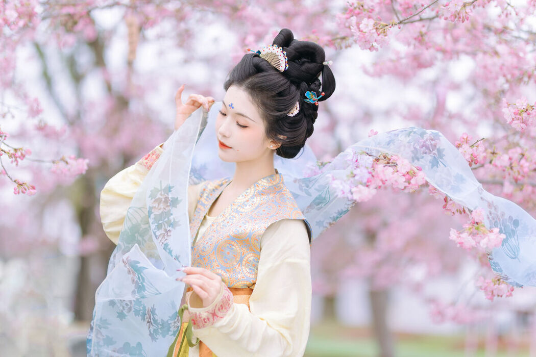 YiTuYu艺图语 Vol.8528 Ke Ke K (21P)