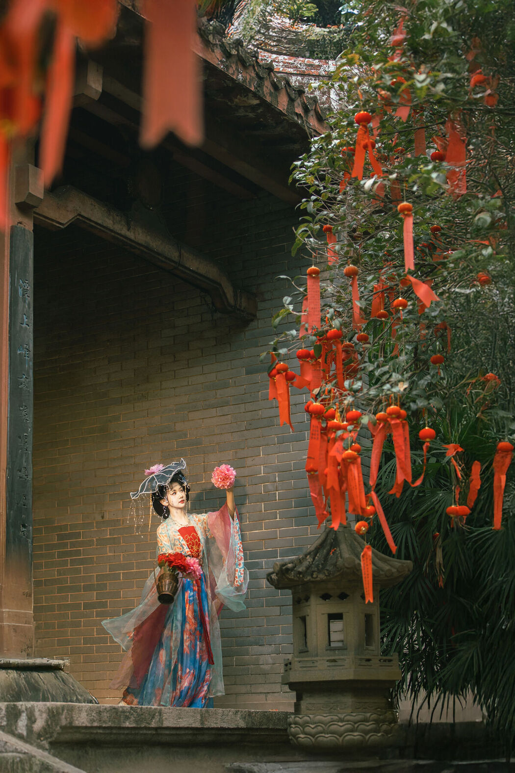 YiTuYu艺图语 Vol.8538 Suan La Tang Er (33P)