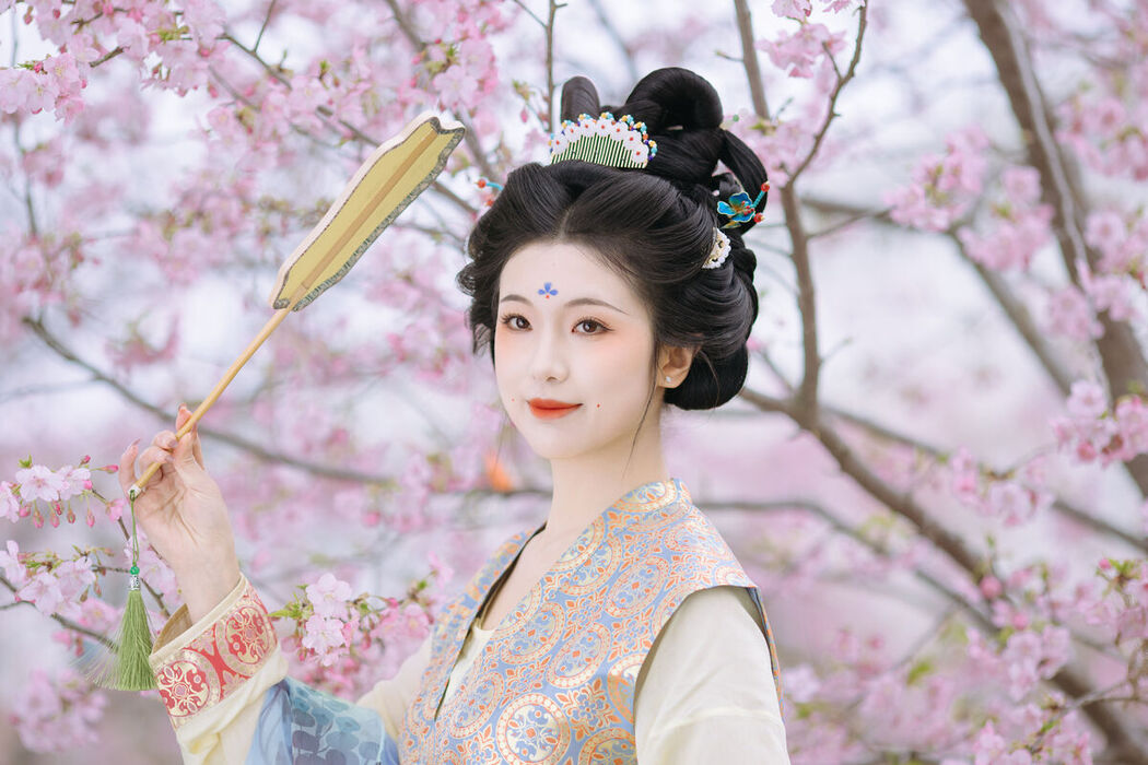 YiTuYu艺图语 Vol.8528 Ke Ke K (21P)