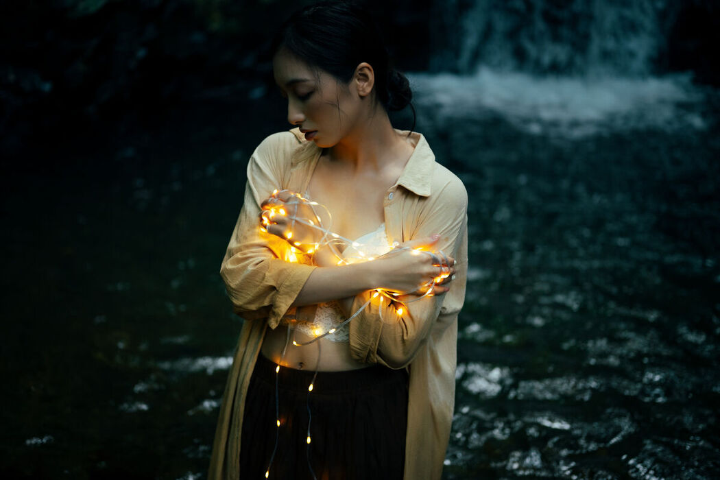 YiTuYu艺图语 Vol.8530 Yi Ming (20P)