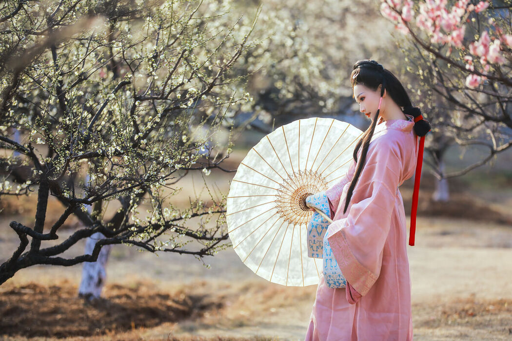 YiTuYu艺图语 Vol.8532 Fen Xiang Xiao Ye (23P)