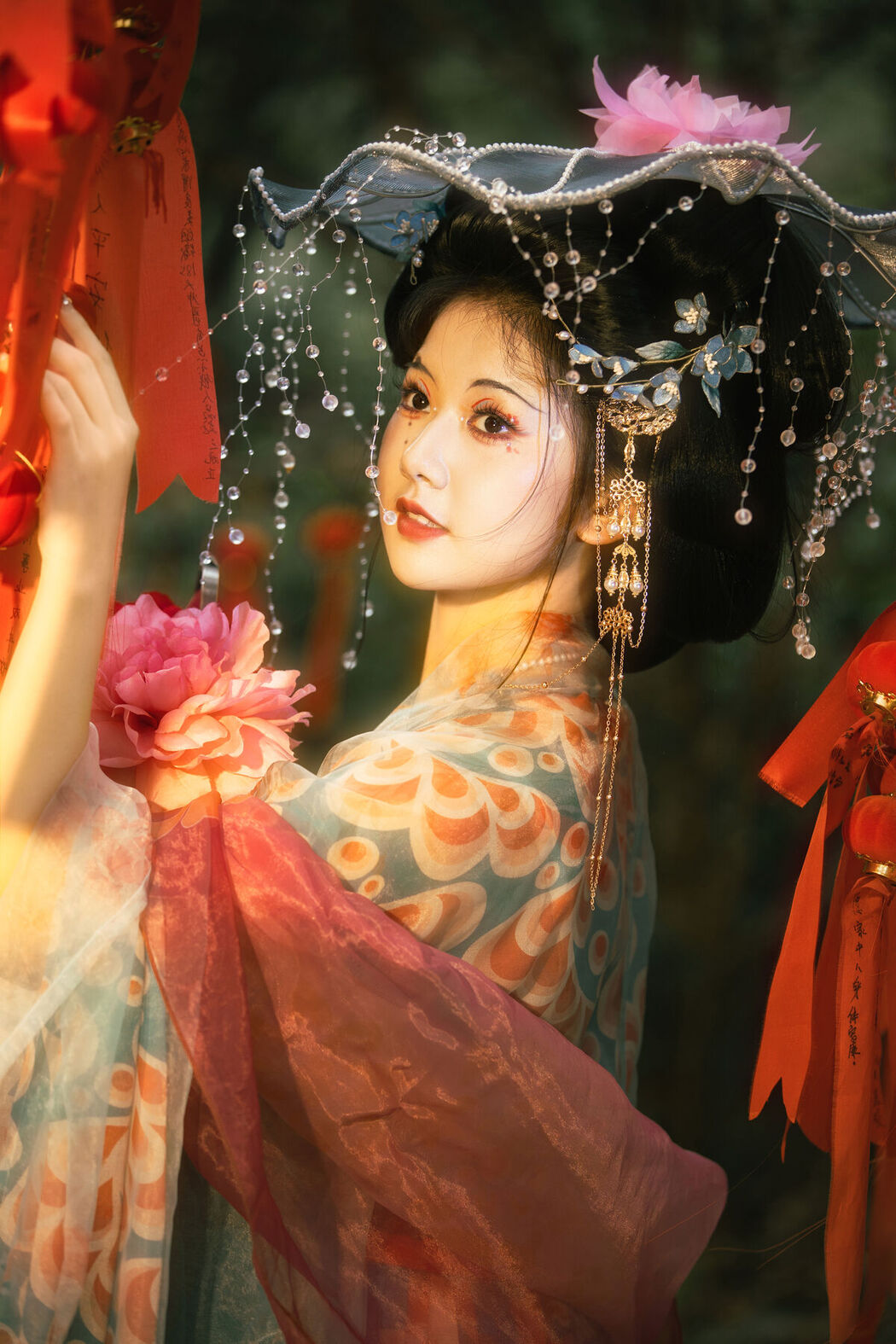 YiTuYu艺图语 Vol.8538 Suan La Tang Er (33P)