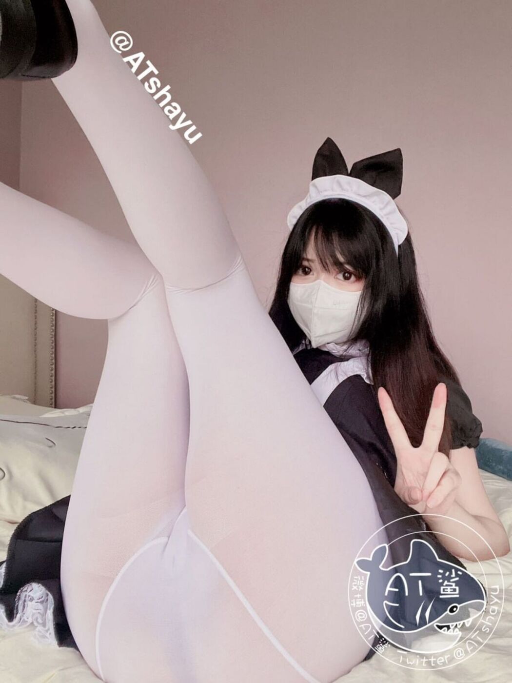 Coser@AT鲨 – 限时真空白丝女仆 (31P)