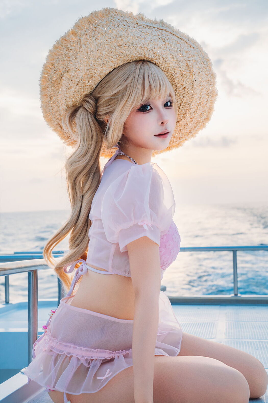 Coser@蠢沫沫 chunmomo – 2025年12月自拍 Part02 (68P)