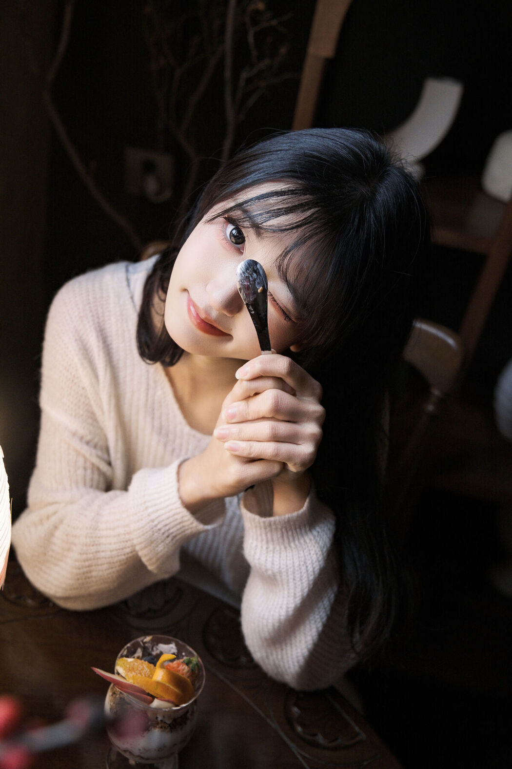 YiTuYu艺图语 Vol.8549 Leng Ku Wang Ye (23P)