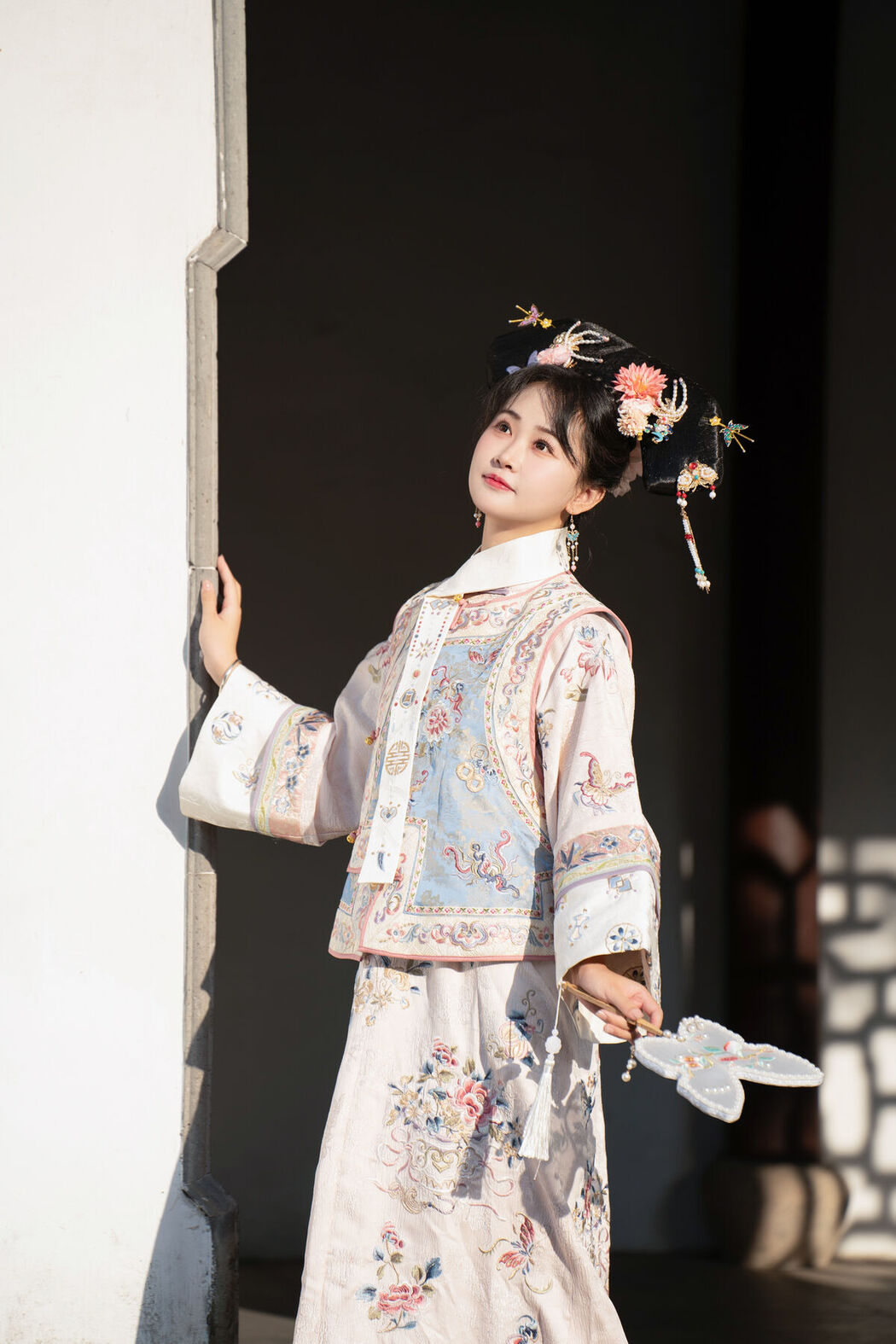 YiTuYu艺图语 Vol.8552 Jiao Yi Zhi Sui Sui (48P)