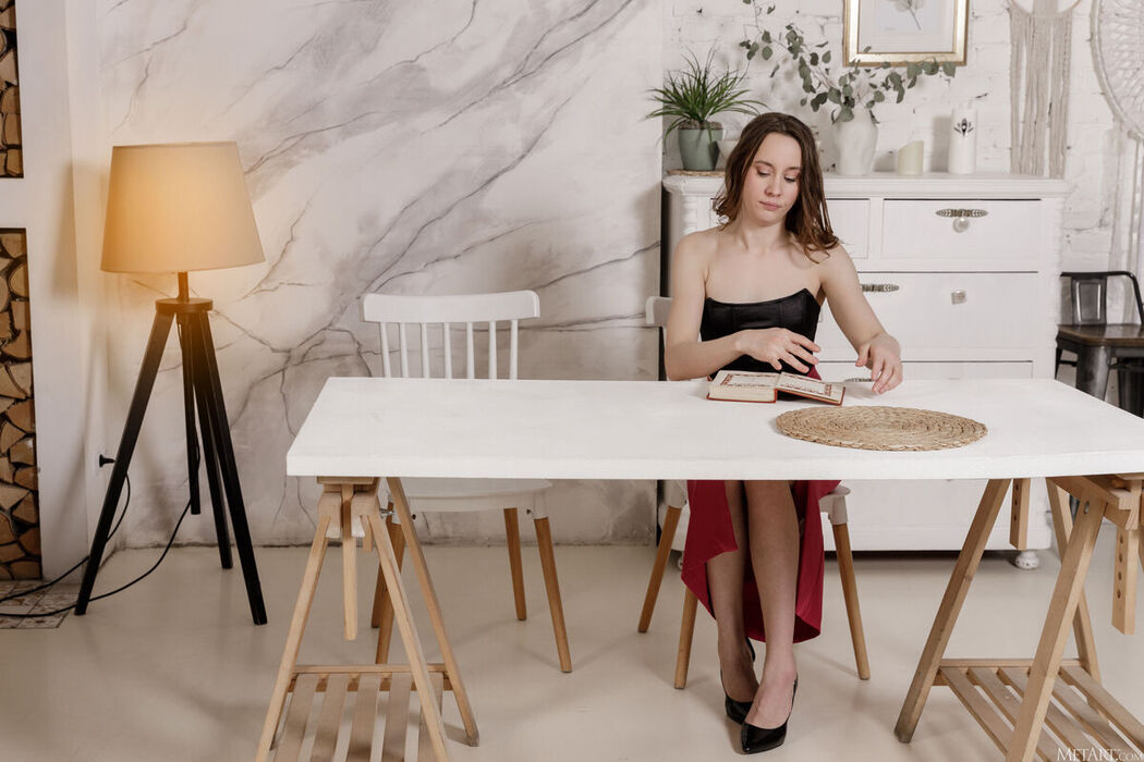 MetArt Mari Green – Novel Affair Part01 (47P)