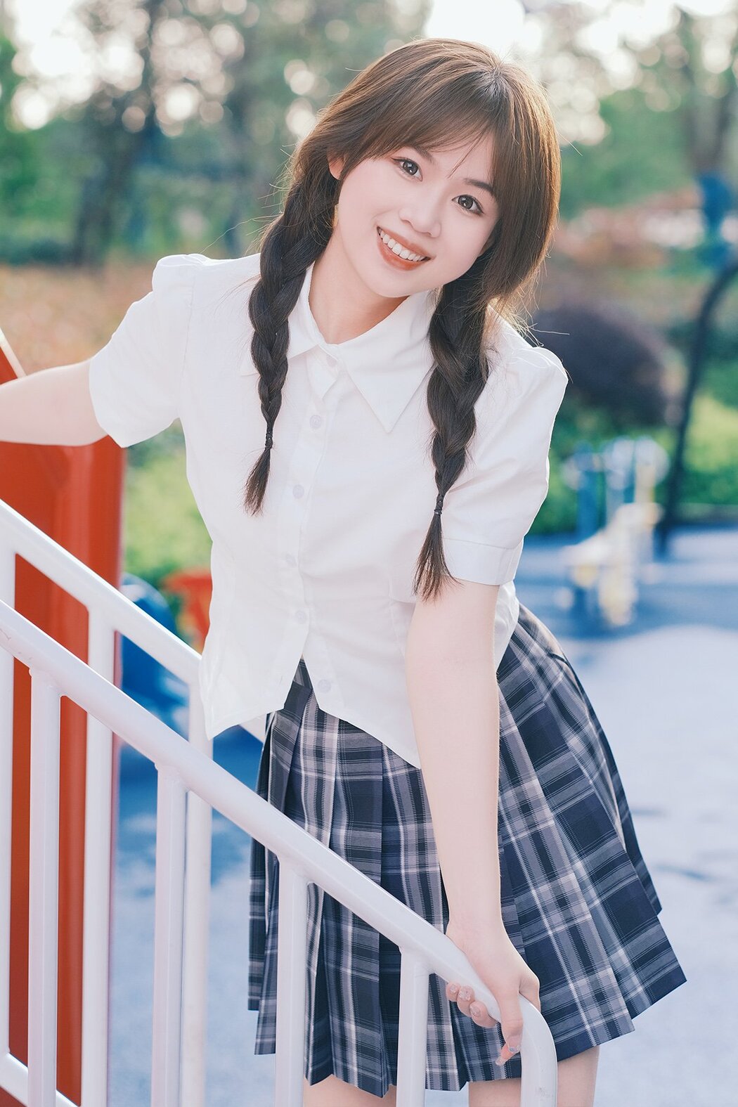 YiTuYu艺图语 Vol.8569 Pao Fu Xiao Fang (23P) Cover Photo