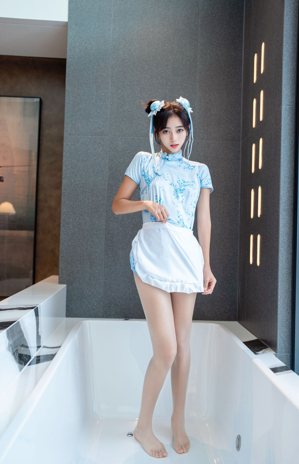 XiuRen秀人网 Uncensored Shi An An 时安安 – R18 秀人网模特 春丽青花瓷 (91P)