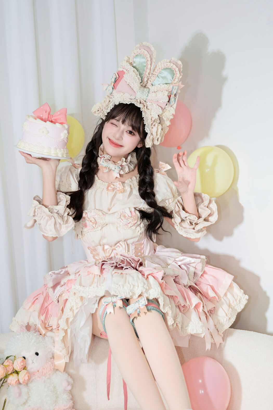 YiTuYu艺图语 Vol.8557 Xia Yu Xiao Nian (26P)