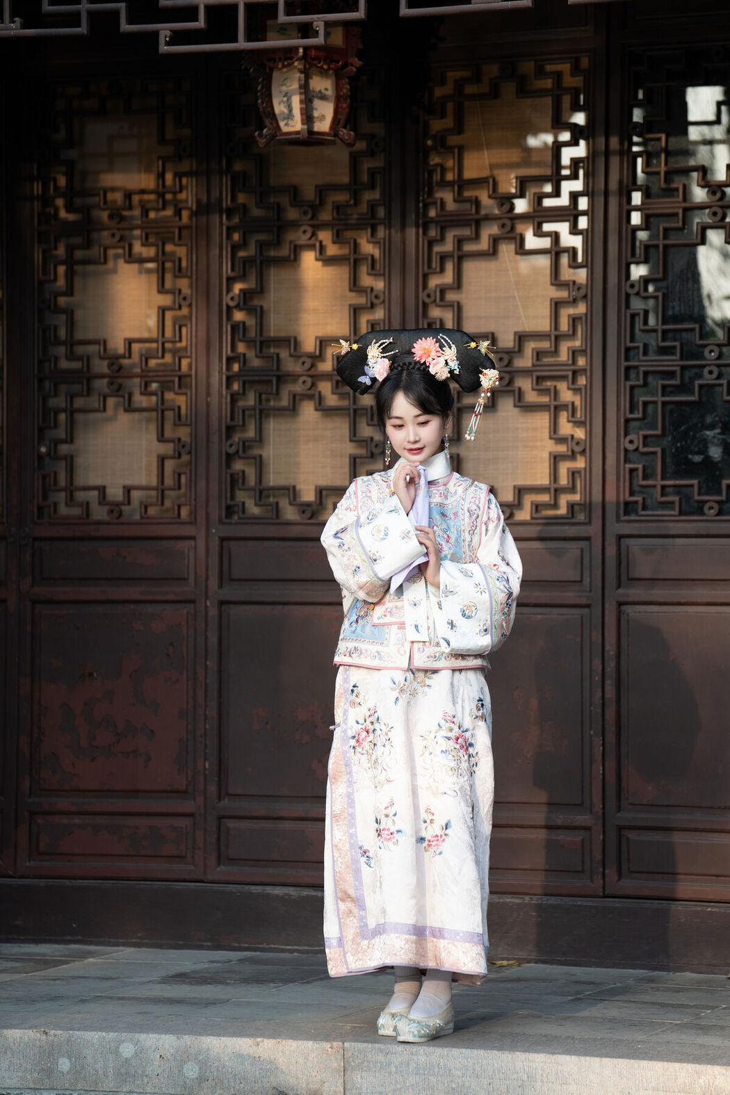 YiTuYu艺图语 Vol.8552 Jiao Yi Zhi Sui Sui (48P)