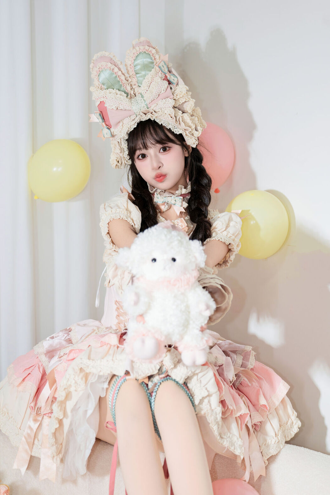 YiTuYu艺图语 Vol.8557 Xia Yu Xiao Nian (26P)