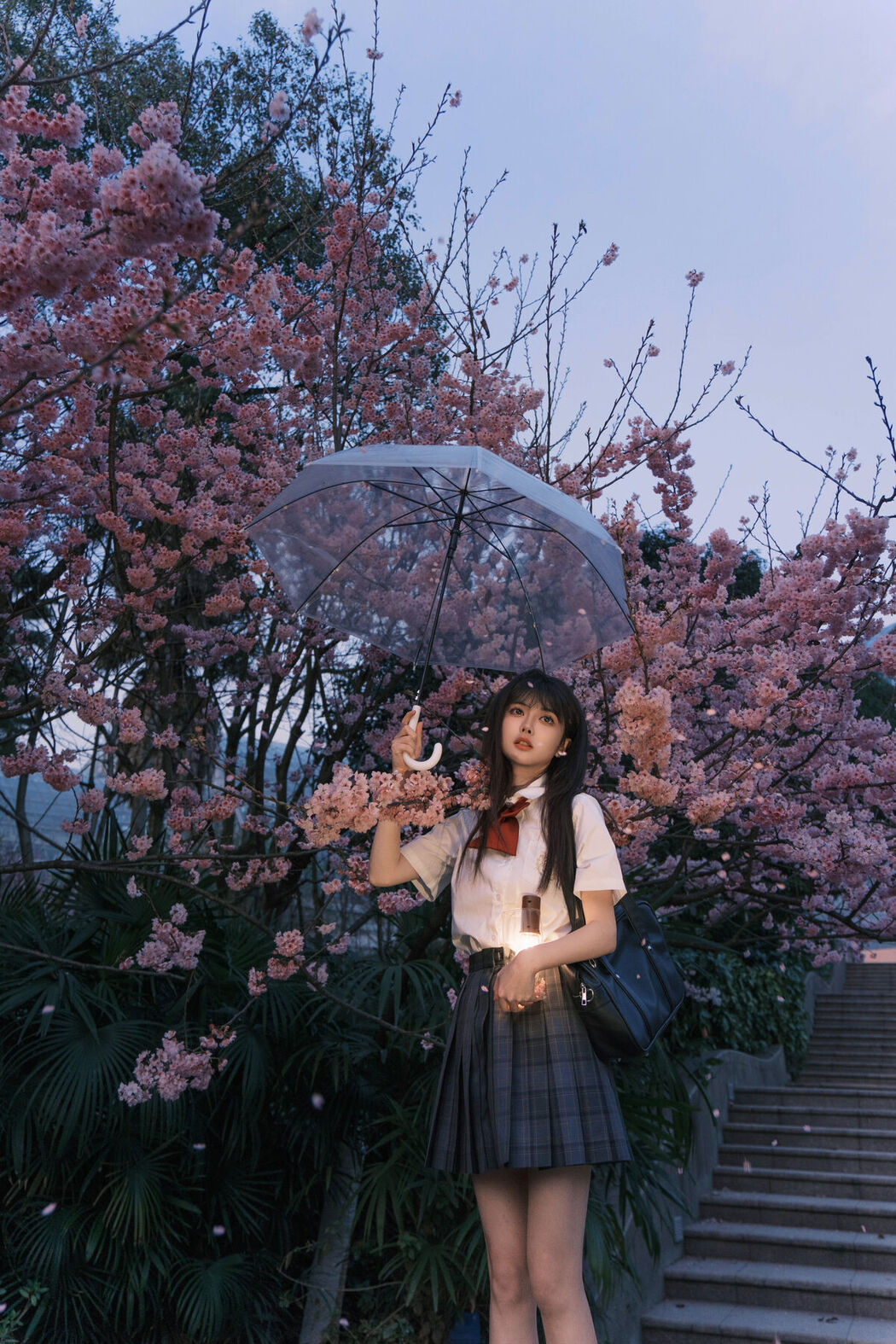 YiTuYu艺图语 Vol.8564 Xing Zhi Ka Tao (21P)