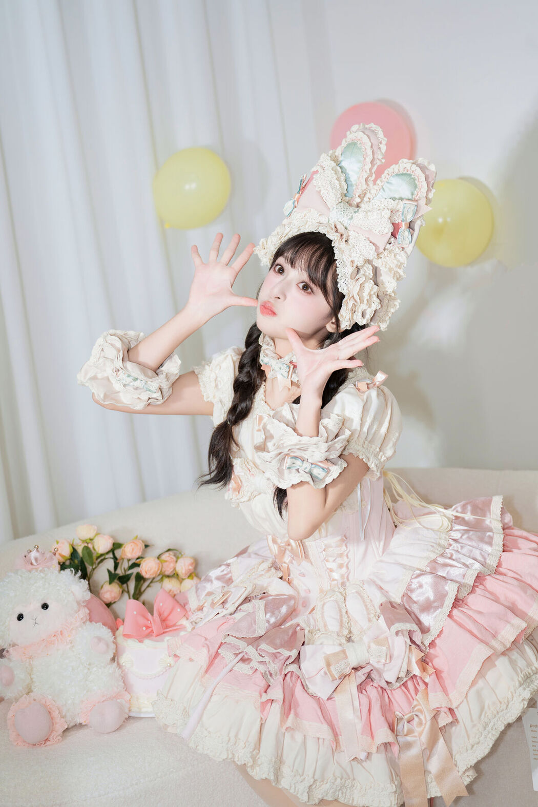 YiTuYu艺图语 Vol.8557 Xia Yu Xiao Nian (26P)