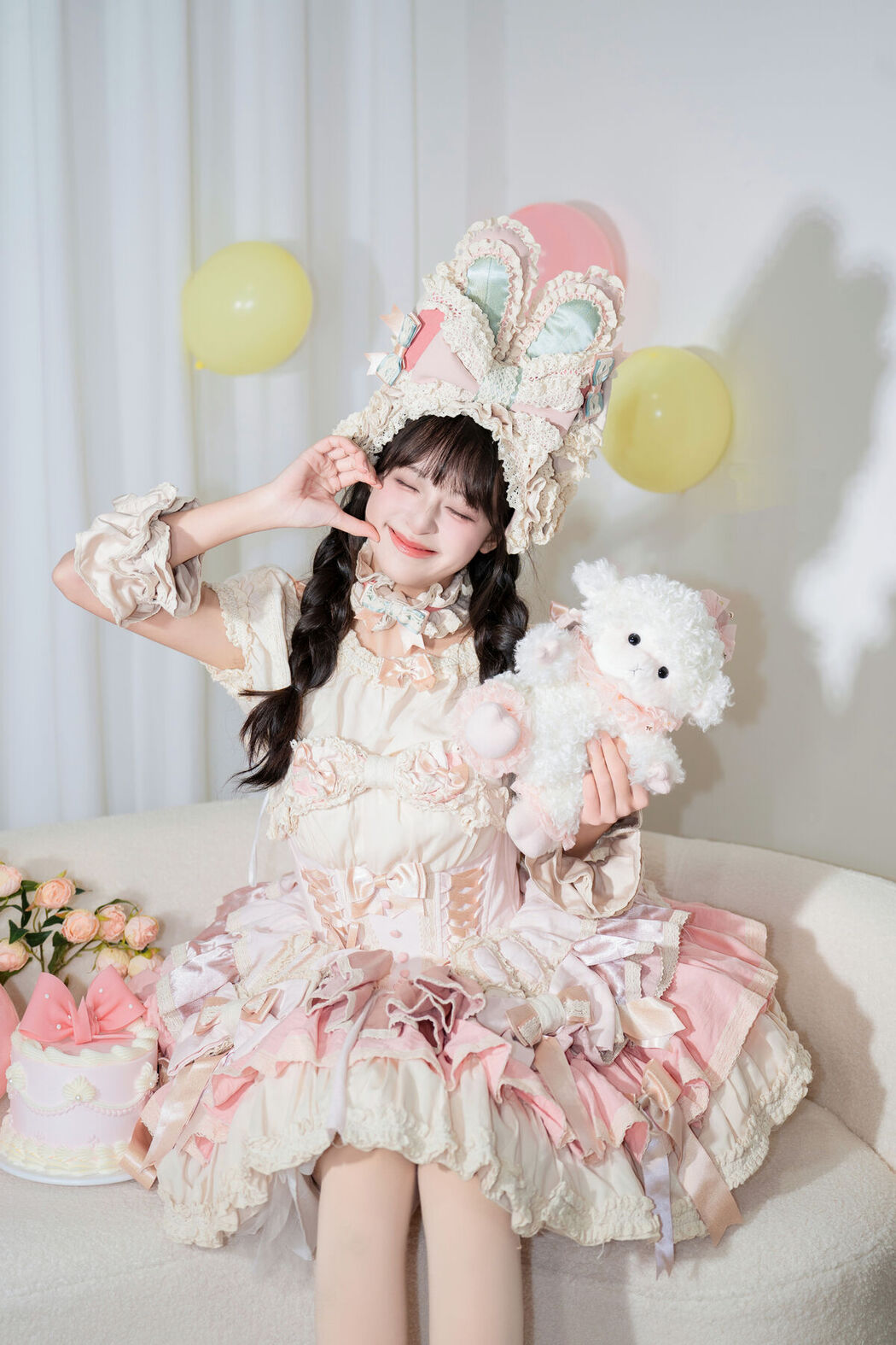 YiTuYu艺图语 Vol.8557 Xia Yu Xiao Nian (26P)