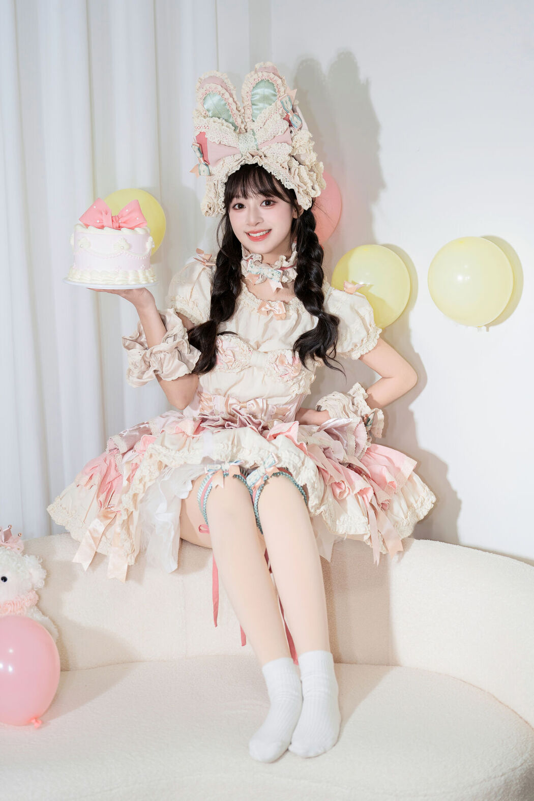 YiTuYu艺图语 Vol.8557 Xia Yu Xiao Nian (26P)