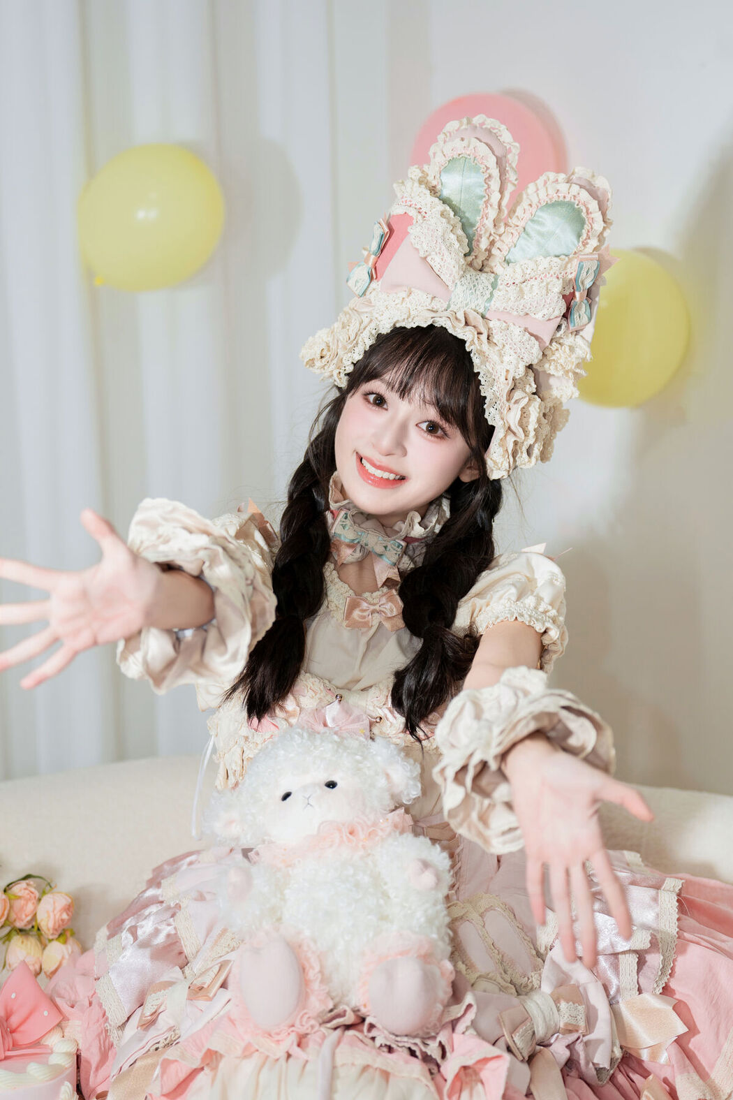 YiTuYu艺图语 Vol.8557 Xia Yu Xiao Nian (26P)