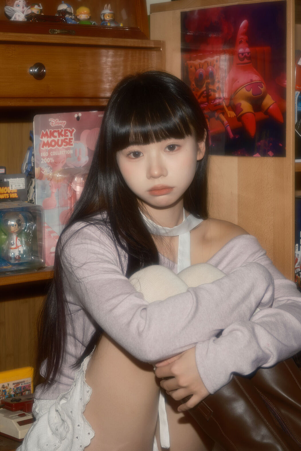 YiTuYu艺图语 Vol.8555 Shi San Jin Ya (24P)