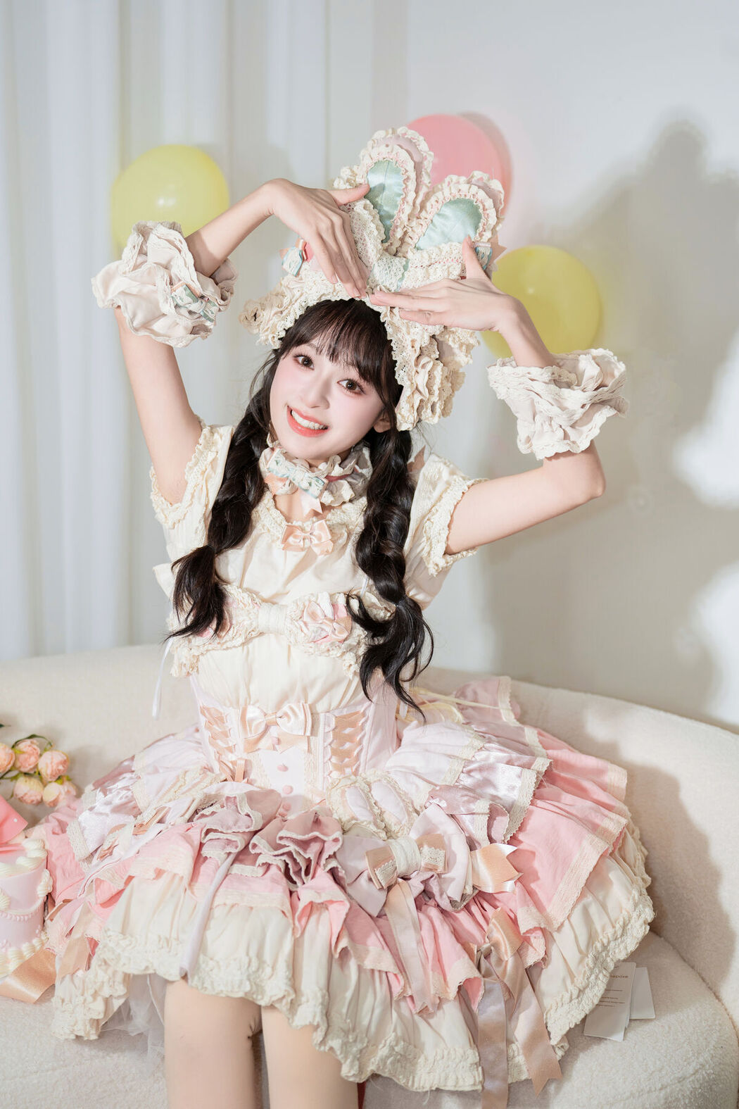 YiTuYu艺图语 Vol.8557 Xia Yu Xiao Nian (26P)