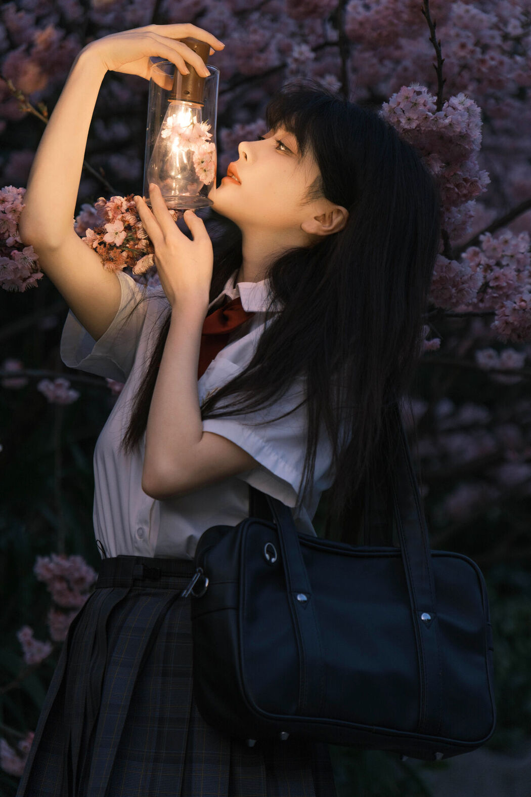 YiTuYu艺图语 Vol.8564 Xing Zhi Ka Tao (21P)