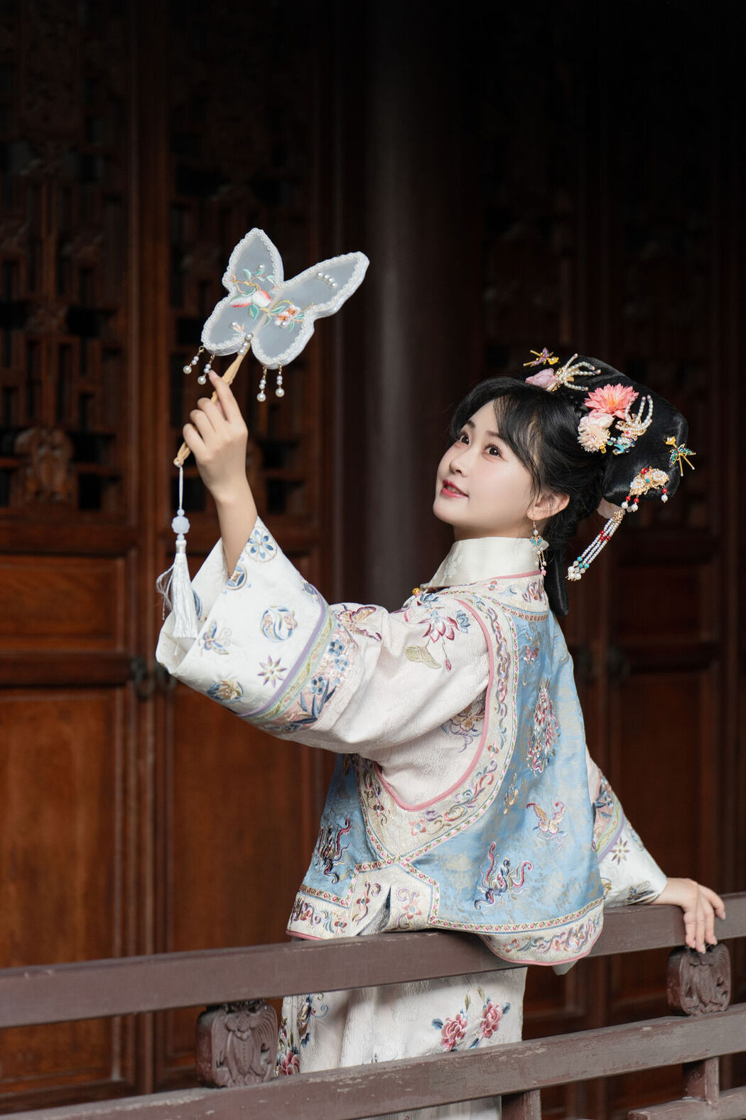 YiTuYu艺图语 Vol.8552 Jiao Yi Zhi Sui Sui (48P)