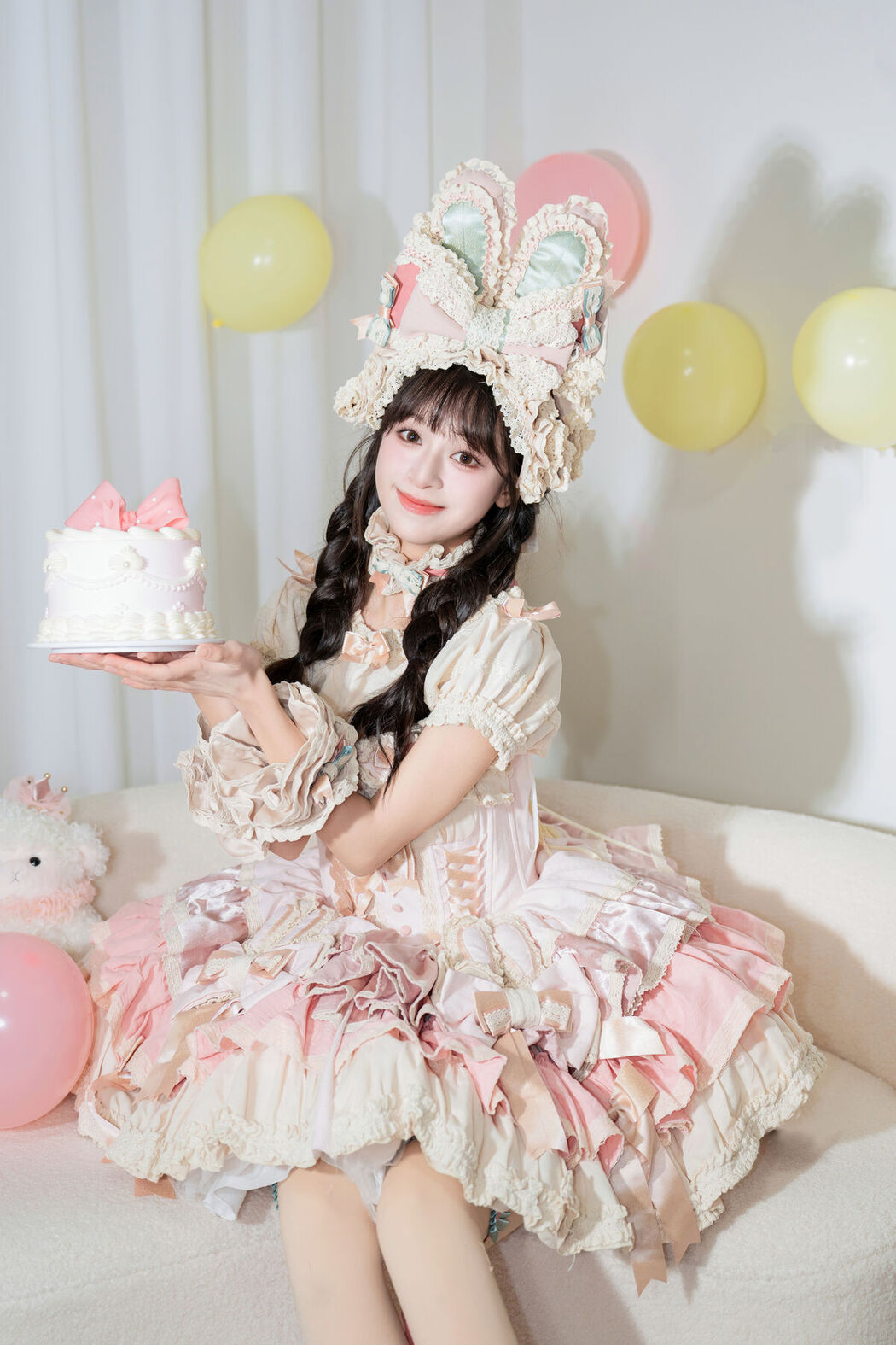 YiTuYu艺图语 Vol.8557 Xia Yu Xiao Nian (26P)