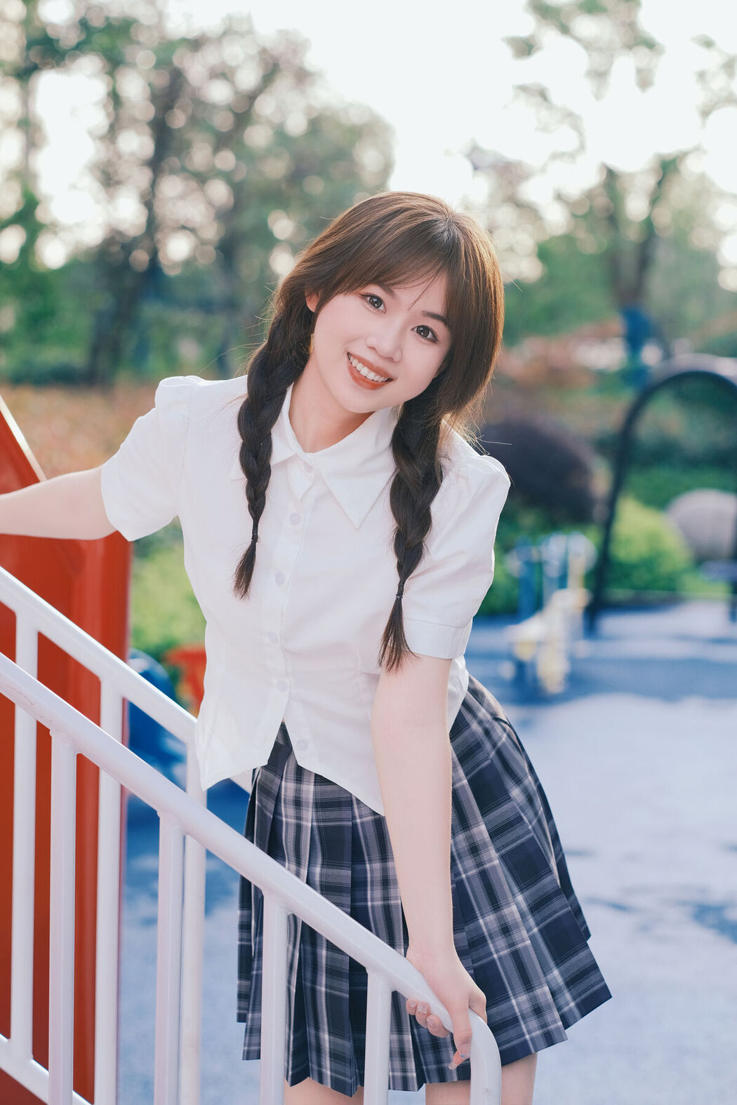 YiTuYu艺图语 Vol.8569 Pao Fu Xiao Fang (23P)