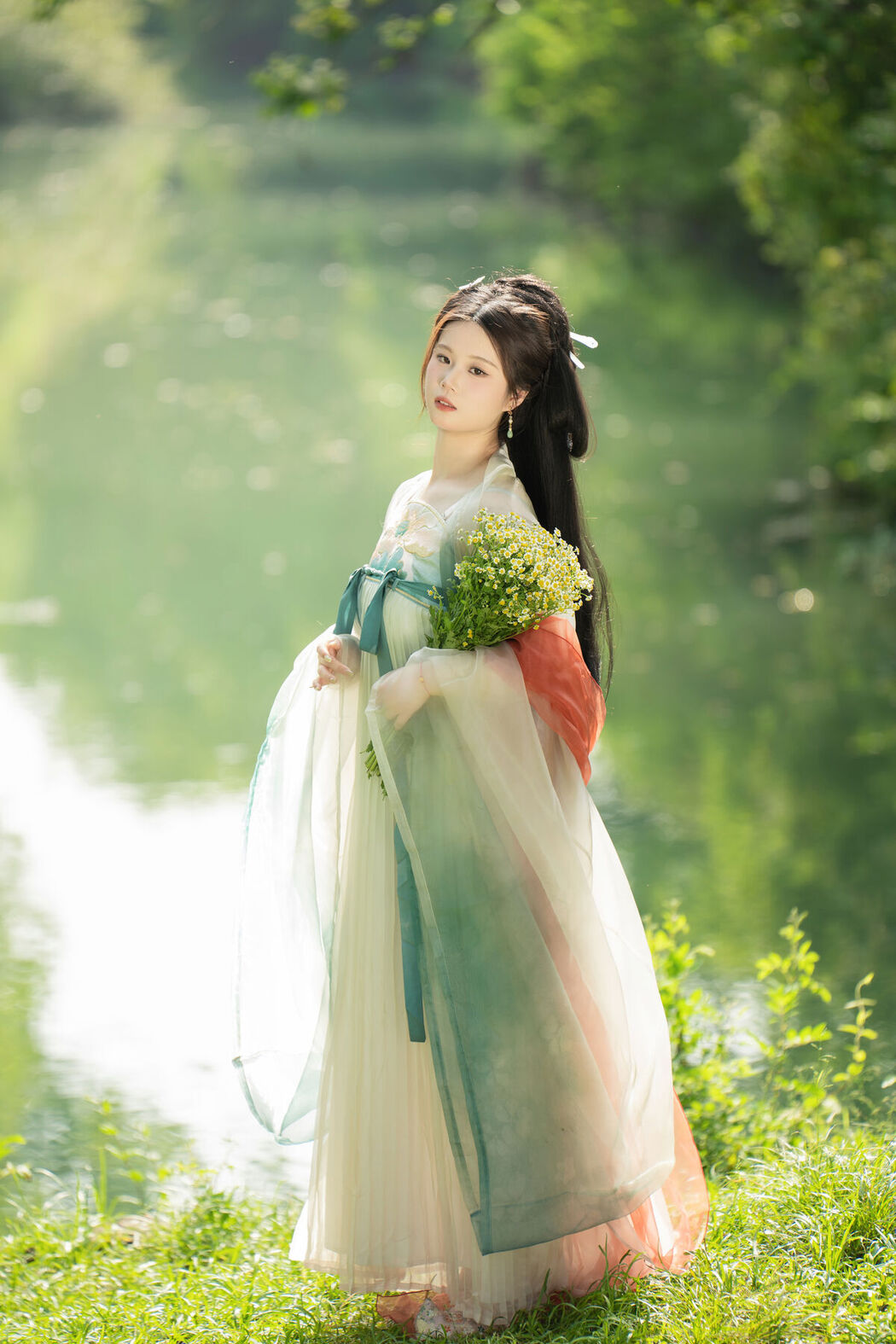 YiTuYu艺图语 Vol.8558 Xi Gua (25P)