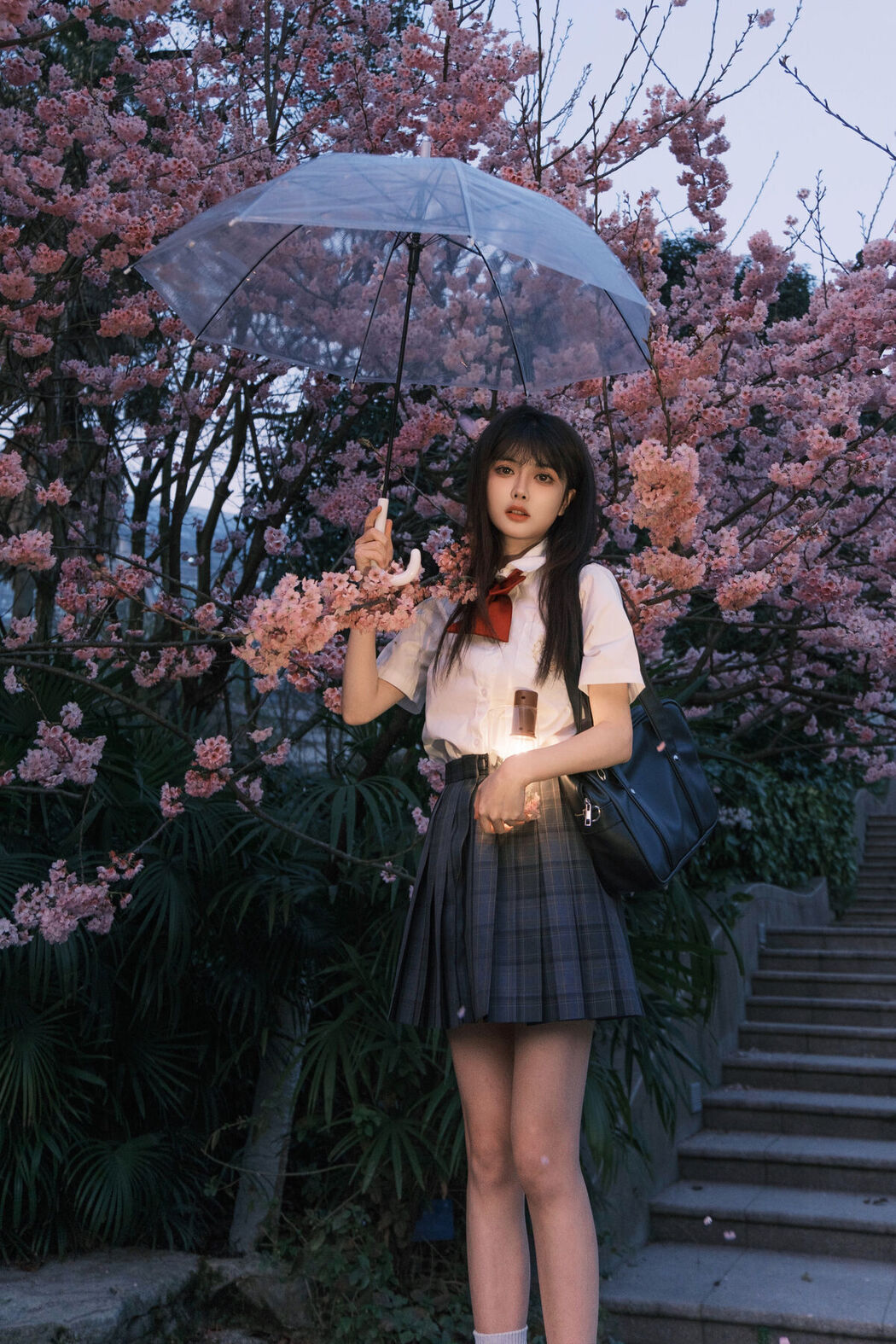 YiTuYu艺图语 Vol.8564 Xing Zhi Ka Tao (21P)