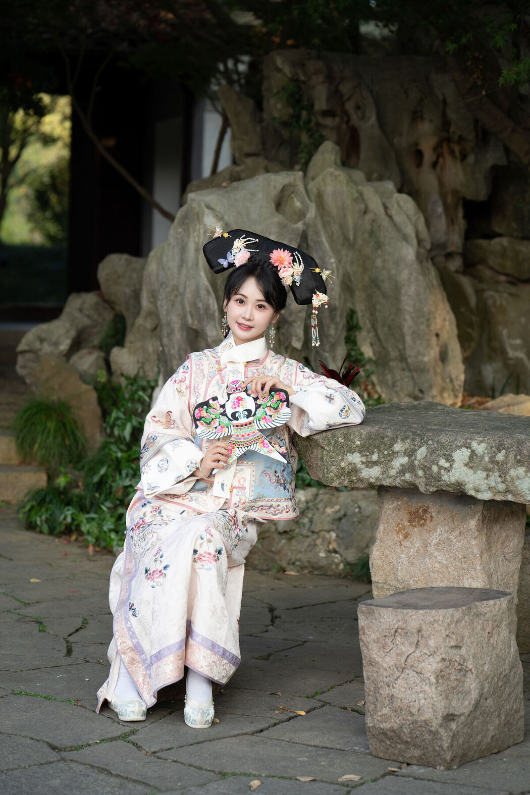 YiTuYu艺图语 Vol.8552 Jiao Yi Zhi Sui Sui (48P)