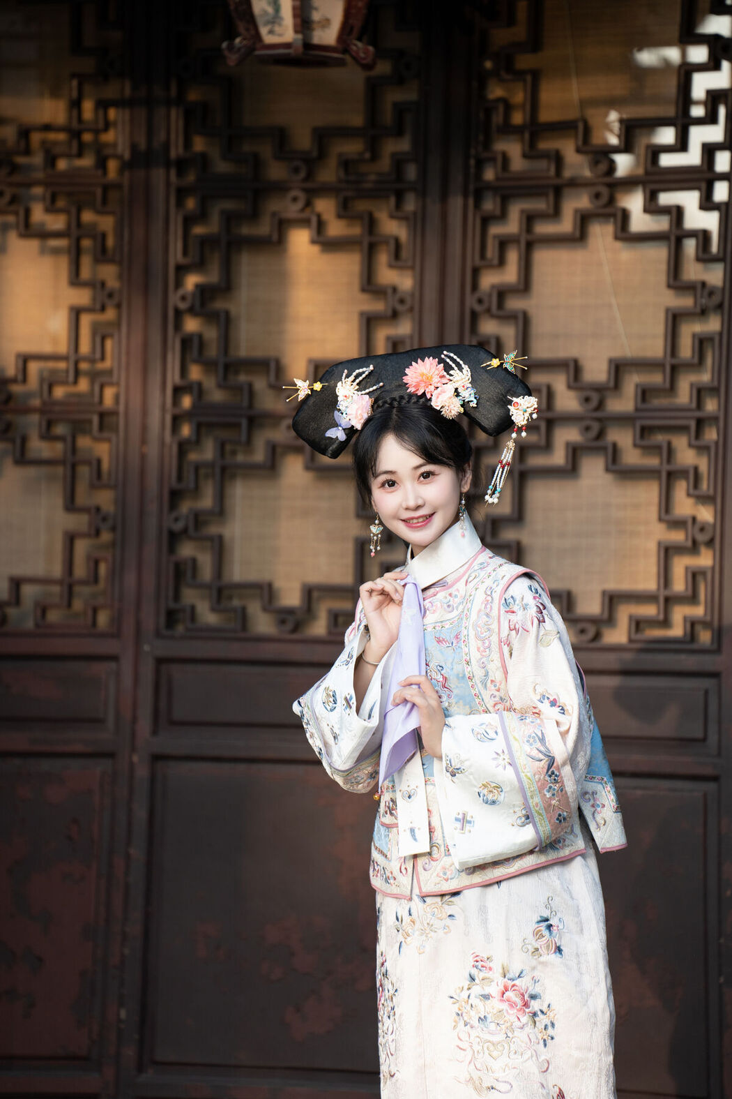 YiTuYu艺图语 Vol.8552 Jiao Yi Zhi Sui Sui (48P)