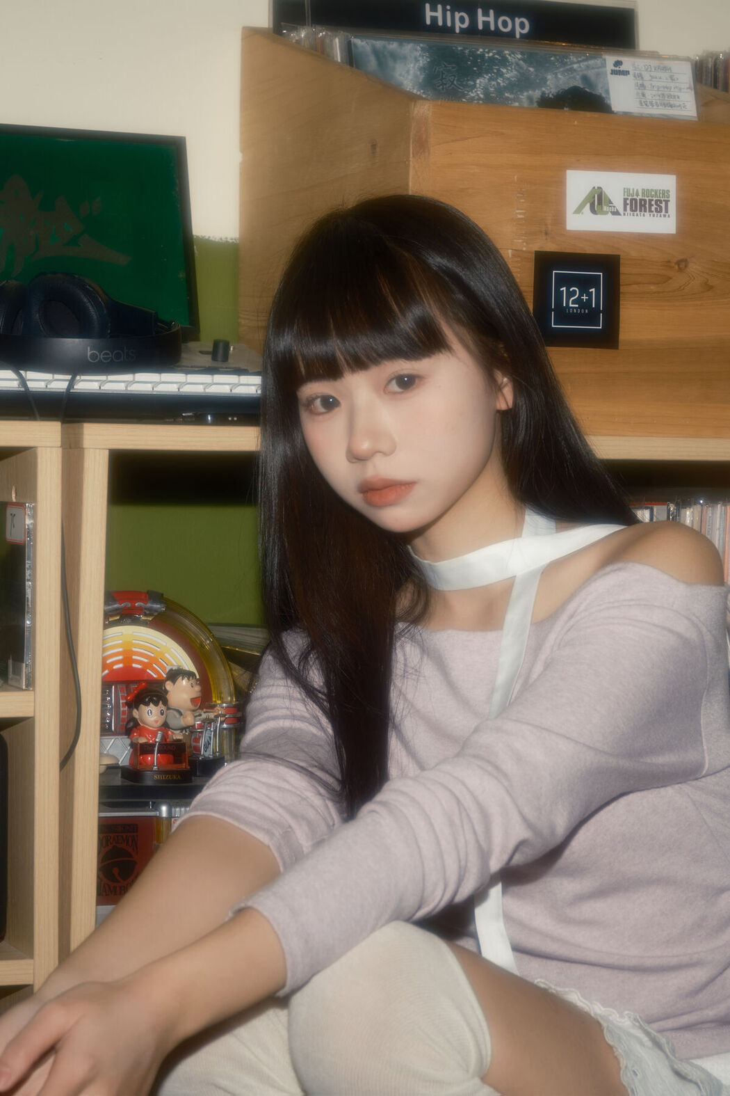 YiTuYu艺图语 Vol.8555 Shi San Jin Ya (24P)